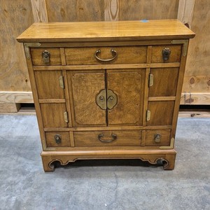 chinoiserie cabinet