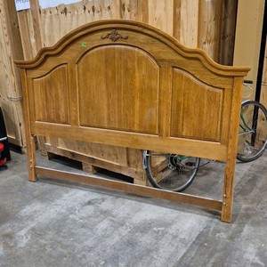 headboard