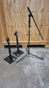 monitor stands tripod