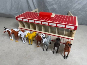Melissa & Doug Horse Stable with 8 Horses