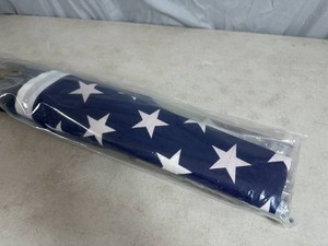 New American Flag and Pole Set