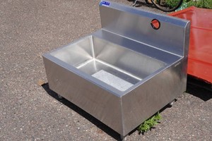 Wall Mounted Stainless Steel Wash Tub
