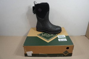 Muck Boots Womens Chore Boots - Size 10
