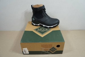 Muck Boots Womens Apex Mid Zip Boots - Size 5