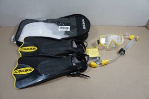 Cressi Adult Rondine Palau Fin Snorkel Set - Fin Size XSS