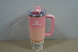 Stanley 30oz Quencher H2.0 Tumbler
