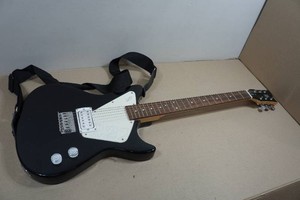 First Act 222 Electric Guitar Model AL-4042