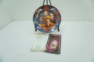 Vintage Star Trek Collectors Plate. Starfleet Security. From Star Trek 30 Years Plate Collection. 1997
