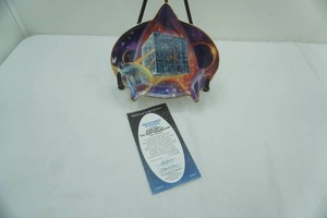 Vintage Star Trek Collectors Plate. Resistance is Futile. from the Star Trek Starships of The Next Generation Plate Collection. 1997