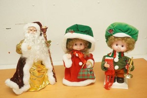 Animated Christmas Figurines