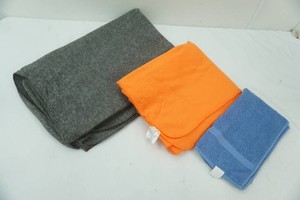 Blankets, Towel. (newlike new condition)