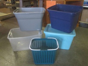 (BR1) 4 Totes 1 with Lid and Other ...