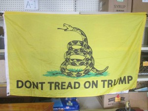 (CNTR) 3 ft x 5 ft Dont Tread On T...