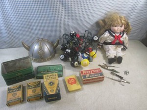 (EW2) Assorted Vintage...