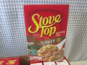 (B-2) 6 Boxes of Turkey Stove Top S...