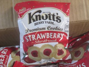 (EC2) Case of Strawberry Shortbread...