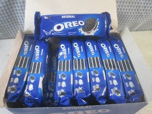 (B-3) 24 - 6 Cookie Packs of Oreo C...