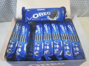 (B-3) 24 - 6 Cookie Packs of Oreo C...