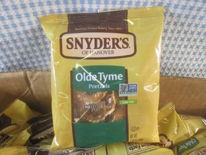 (EC1) Case of Olde Style Pretzels U...