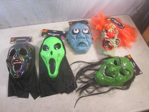 (EW5) 5 Assorted Halloween Masks...