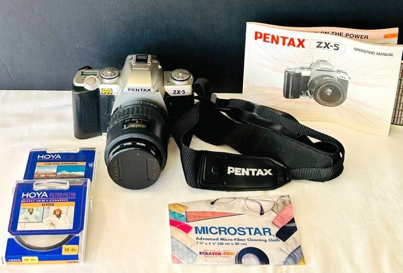 LRFE - Vintage Pentax ZX-5 35mm Film Camera With 28-70mm Lens for