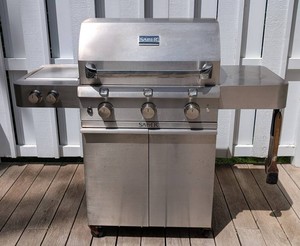 BY - Propane Grill - Saber Stainless Steel With Side Burner & Cover