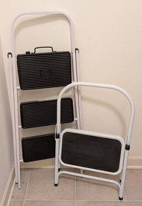 LS - Folding Step Stools (Lot of 2)