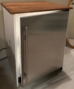 LLS - Undercounter Refrigerator - Sub-Zero