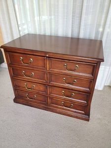 Solid DrawerCabinet w 2 deep Drawers