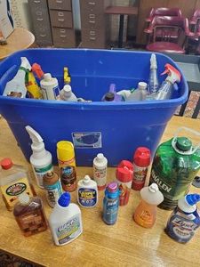 Large Lot of Various Cleaning supplies with Tub&nbsp