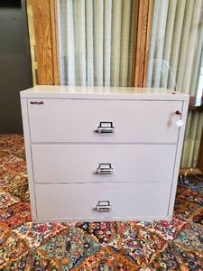 Very Expensive Fire Resistant HEAVY Fireking 3 Drawer cabinet with 2 Keys&nbsp