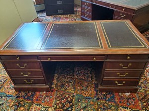 Beautiful Sligh Mahogony writing Desk