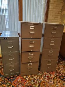 3 metal Bank Cabinets&nbsp