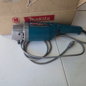 Makita 180mm Sander Polisher Model 9207SPB