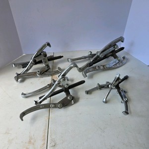 Lot of Assorted 2-Jaw and 3-Jaw Gear Pullers