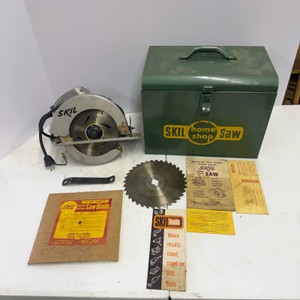 Vintage Skil Home Shop Circular Saw with Metal Carry Case and Accessories