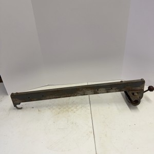 Metal Adjustable Guide Rail with Wheel Bracket