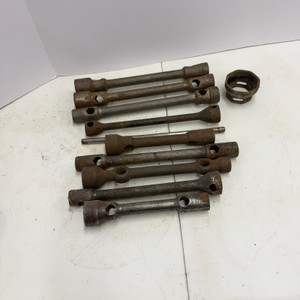 Lot of Metal Turnbuckles and Rod Hardware