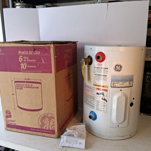 GE 10 Gallon Electric Water Heater with Box