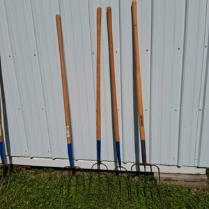 Lot of 4 True Temper Garden Forks