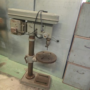Chicago Power Tools Heavy Duty 5 Speed Floor Drill Press