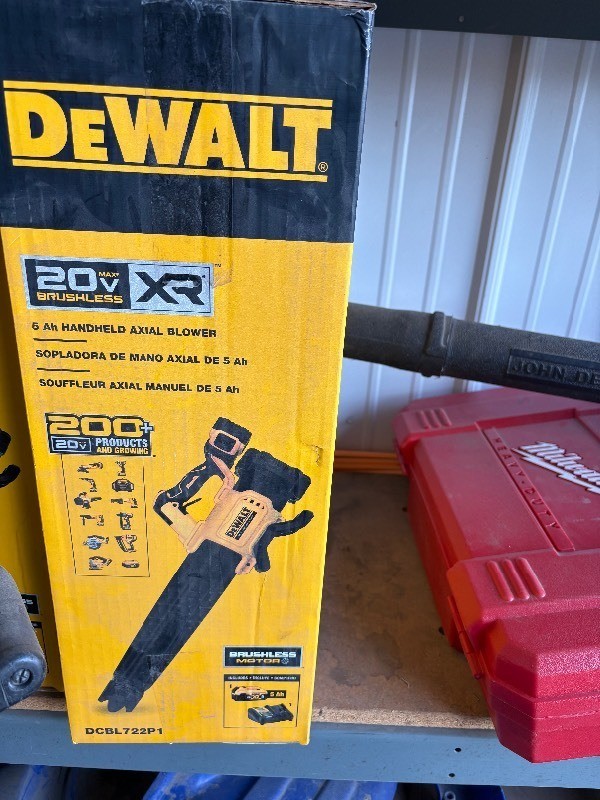 Dewalt 20 Volt Max Leaf Blower