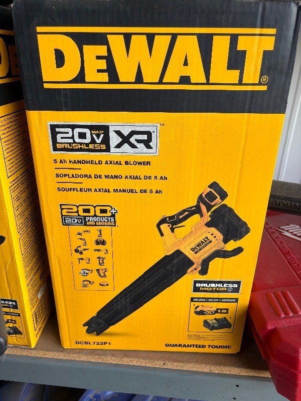 Dewalt 20 Volt Max Leaf Blower