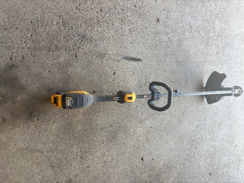 Dewalt 17 60 Volt String Trimmer
