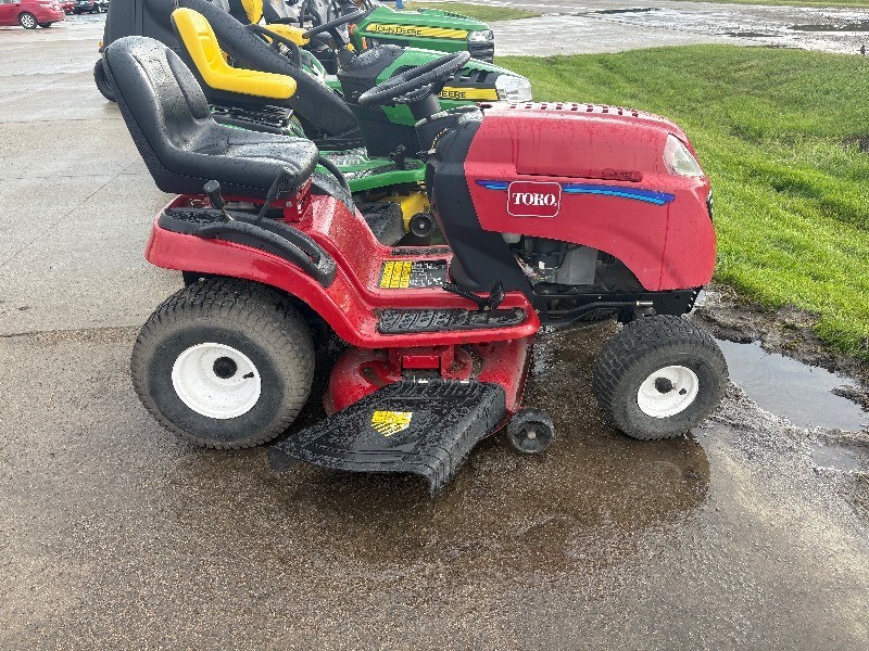 Toro Garden Tractor  Runs Drives & mows