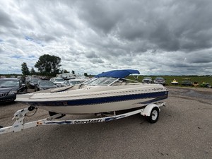 2000 Glastron GX205SF
