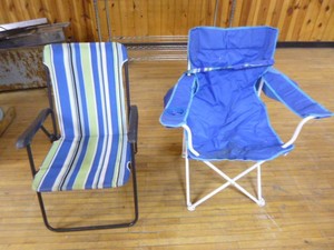 2 Outdoor Folding Chairs