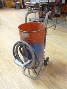 Sandblaster Canister on Wheeled Stand