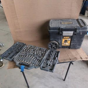 Ratchet set, DeWalt tool chest.