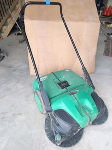 Bissell BigGreen Commercial BG477 push power sweeper
